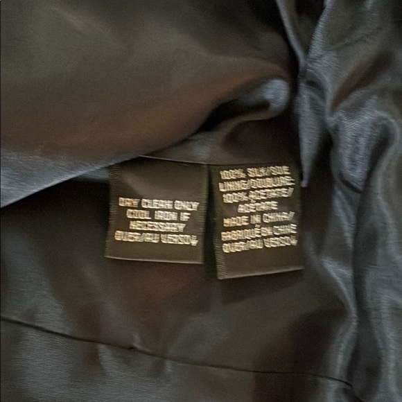 Ellen Tracy silk jacket with fun, ruffled sleeves - Picture 4 of 4